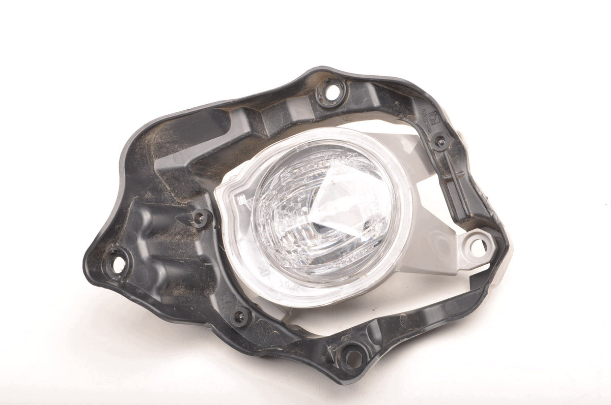 HALOGEN RIGHT TOYOTA YARIS CROSS 52112-0D230 26R