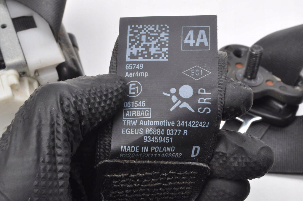 HIT VIVARO B TALENTO SEAT BELT RIGHT FRONT 868840377R