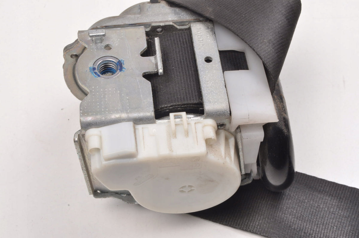 HIT VIVARO B TALENTO SEAT BELT RIGHT FRONT 868840377R