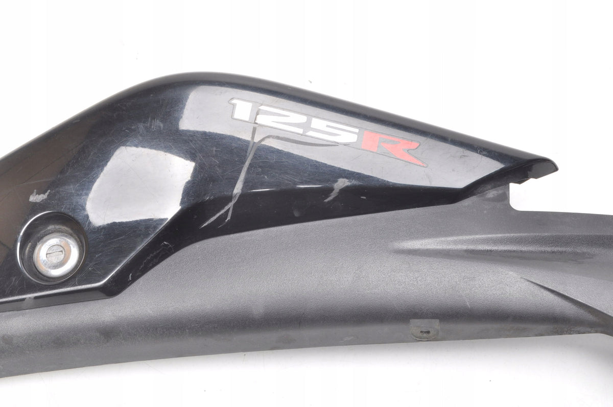 HONDA CBR 125R FAIRING COVER 83700-KPP-T000