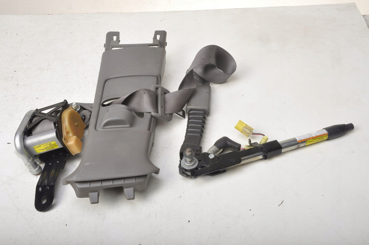 HONDA CIVIC VIII SEAT BELT RIGHT FRONT 81425-SNK-R010