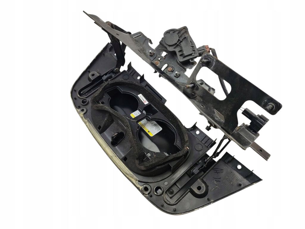 HOUSING CHARGING SOCKET PORT FLAP NISSAN LEAF II ZE1 65730-5SH0A