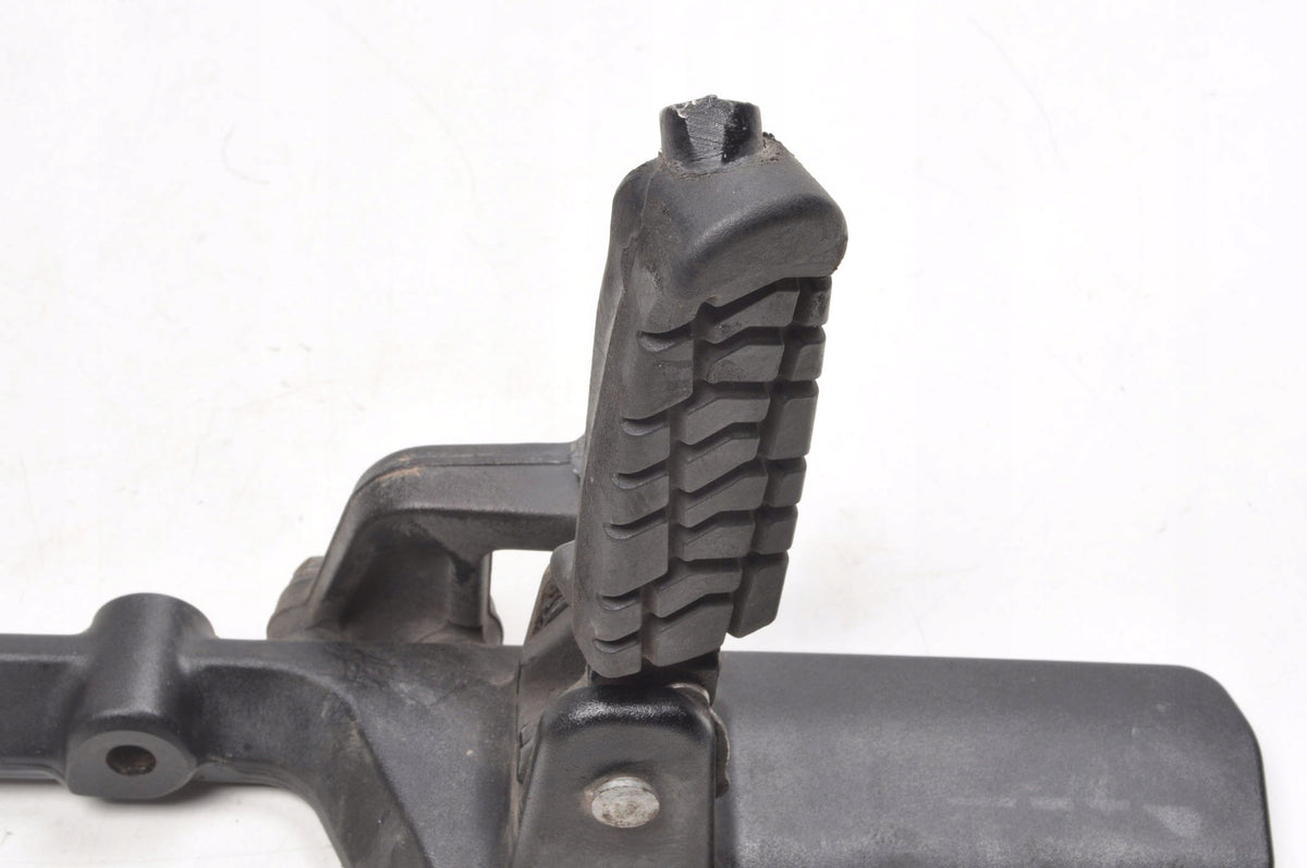 HUSQVARNA SVARTPILEN 401 SET FOOTREST RIGHT 28003049000