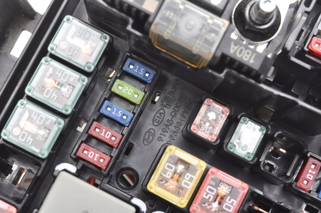 HYUNDAI BAYON FUSE BOX 919A5-Q0000