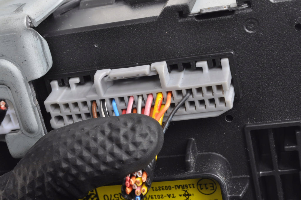 HYUNDAI BAYON RELAY MODULE 95400-Q0570 HANDLE