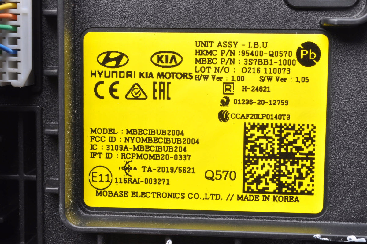 HYUNDAI BAYON RELAY MODULE 95400-Q0570 HANDLE