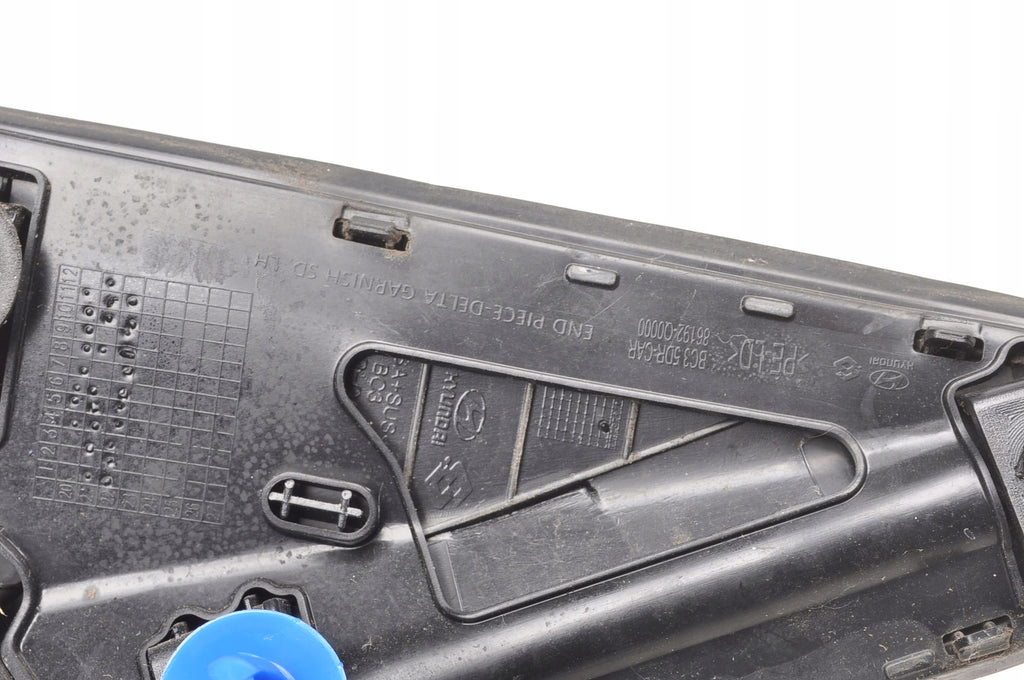 HYUNDAI BAYON TRIANGLE FENDER GUARD LEFT CHROME 86192-Q000