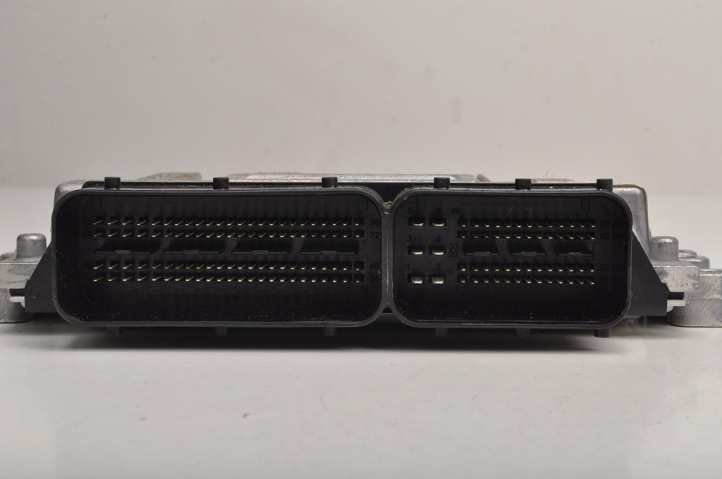 HYUNDAI H1 II i800 2.5 CRDI COMPUTER ENGINE CONTROLLER 39101-4A100 dcm3.7ap