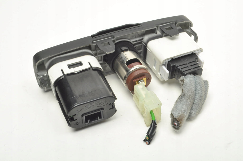 HYUNDAI I10 III PANEL USB INPUT 96125-DY400