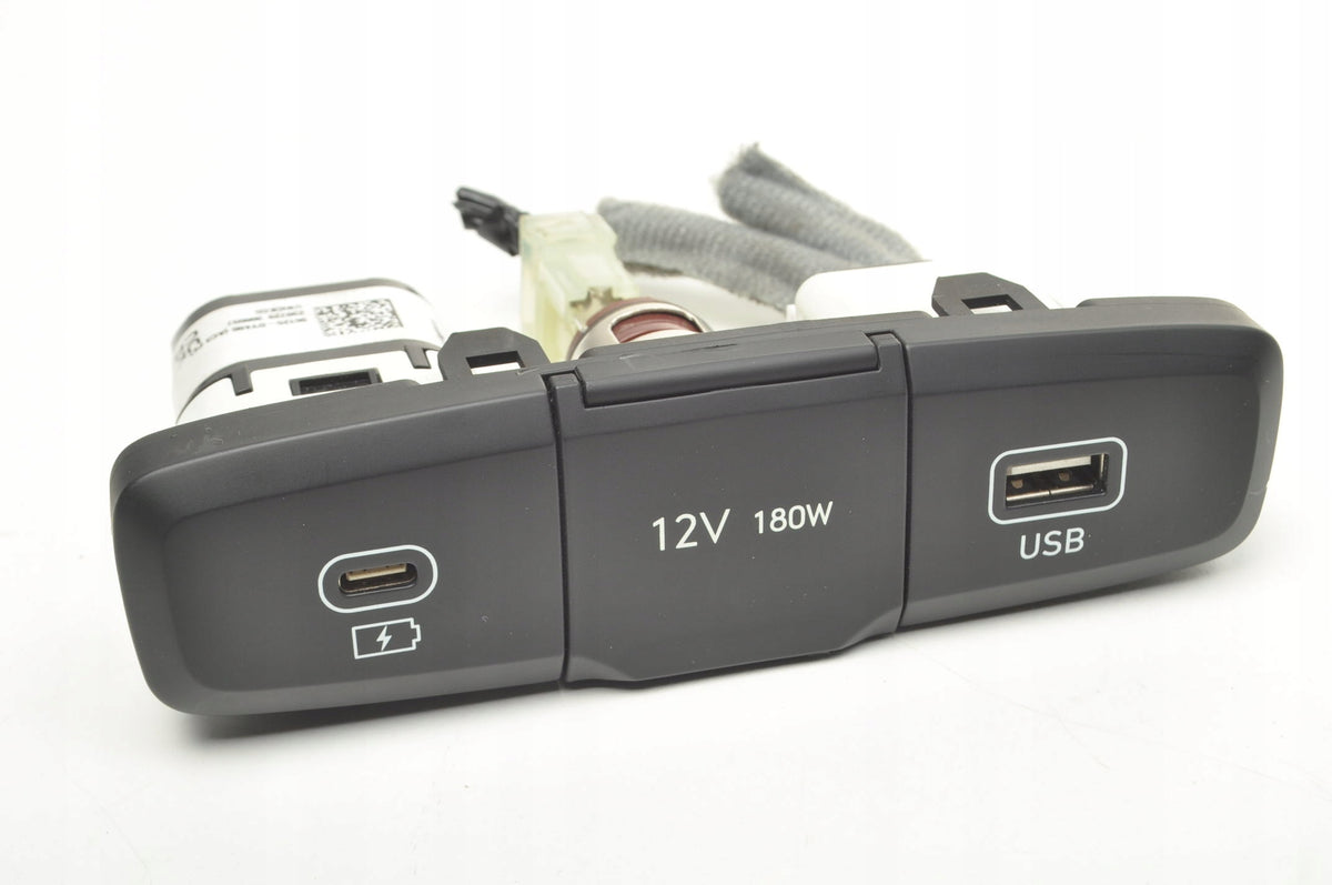 HYUNDAI I10 III PANEL USB INPUT 96125-DY400