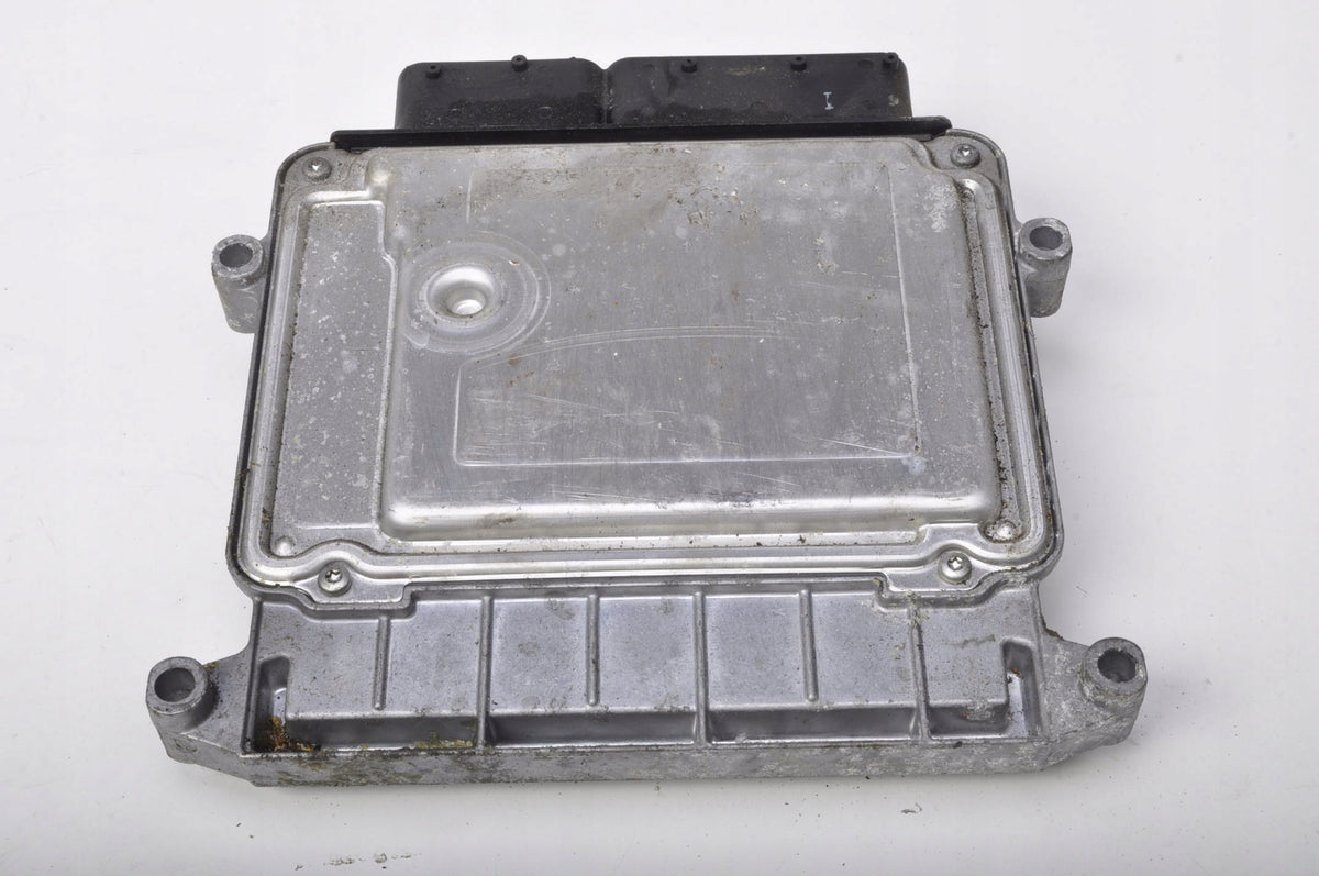 HYUNDAI I20 1.4 B ENGINE CONTROLLER 39115-2B062