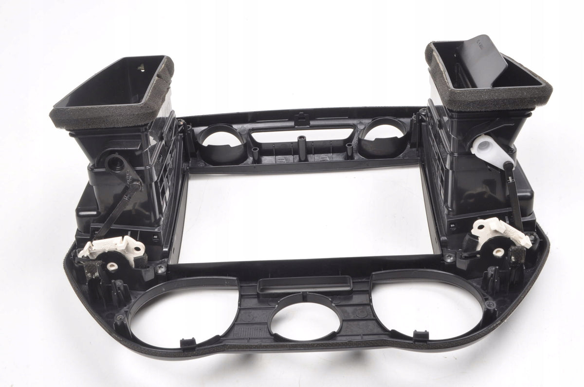 HYUNDAI I20 CENTER GRILLE PANEL RADIO CONSOLE FRAME