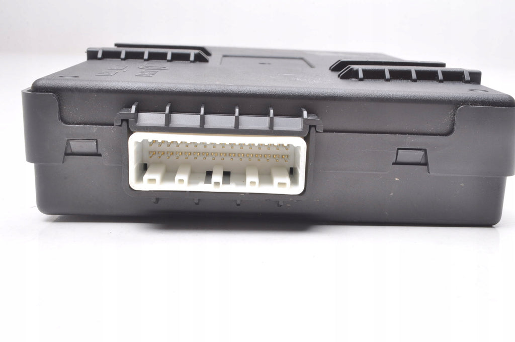 HYUNDAI I20 II COMPUTER MODULE DRIVER BCM 95400-C8820