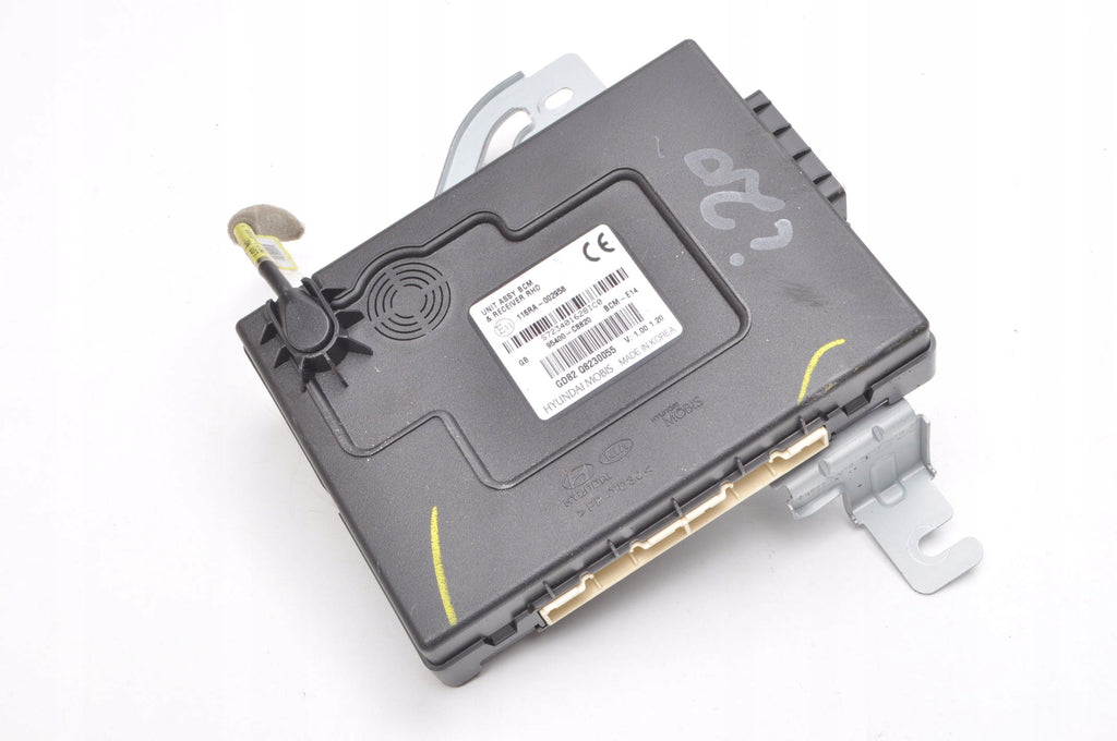 HYUNDAI I20 II COMPUTER MODULE DRIVER BCM 95400-C8820
