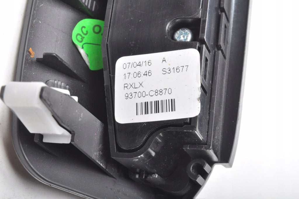 HYUNDAI I20 II SWITCH PANEL 93700-C8870