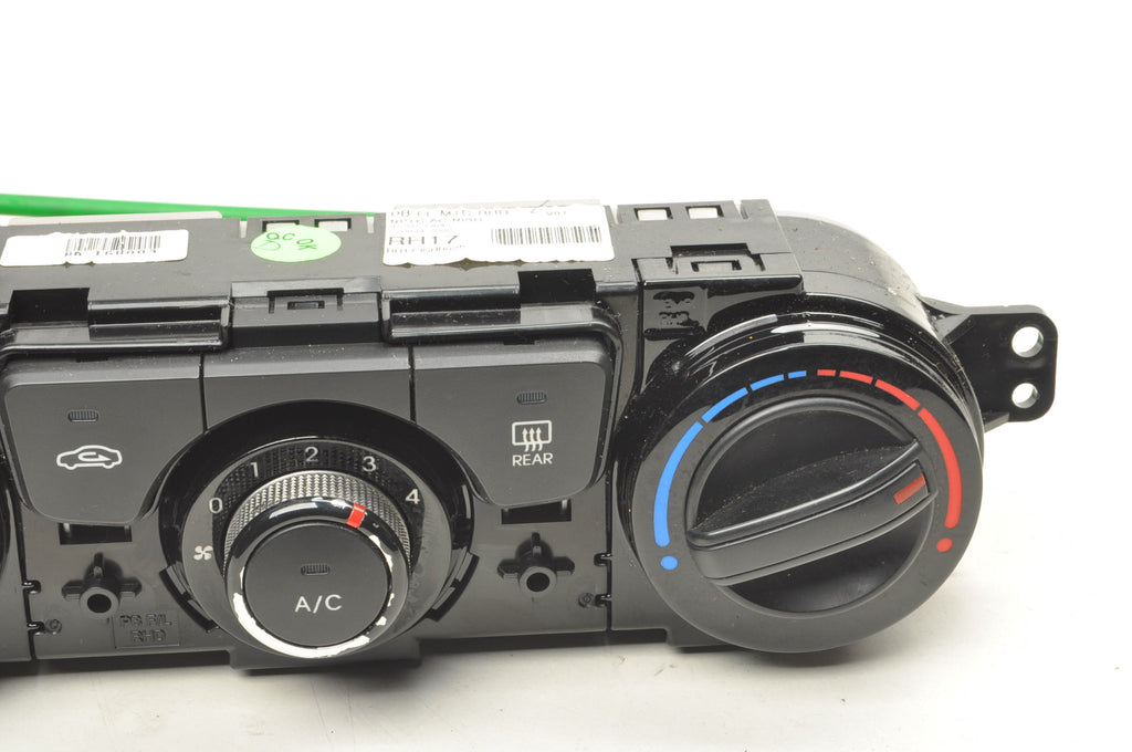 HYUNDAI I20 PANEL AIR CONDITIONING SWITCH 97250-1J640 LIFT