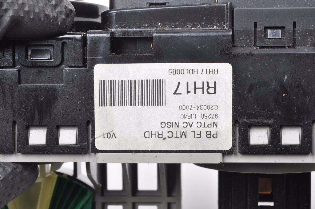 HYUNDAI I20 PANEL AIR CONDITIONING SWITCH LIFT 97250-1J640