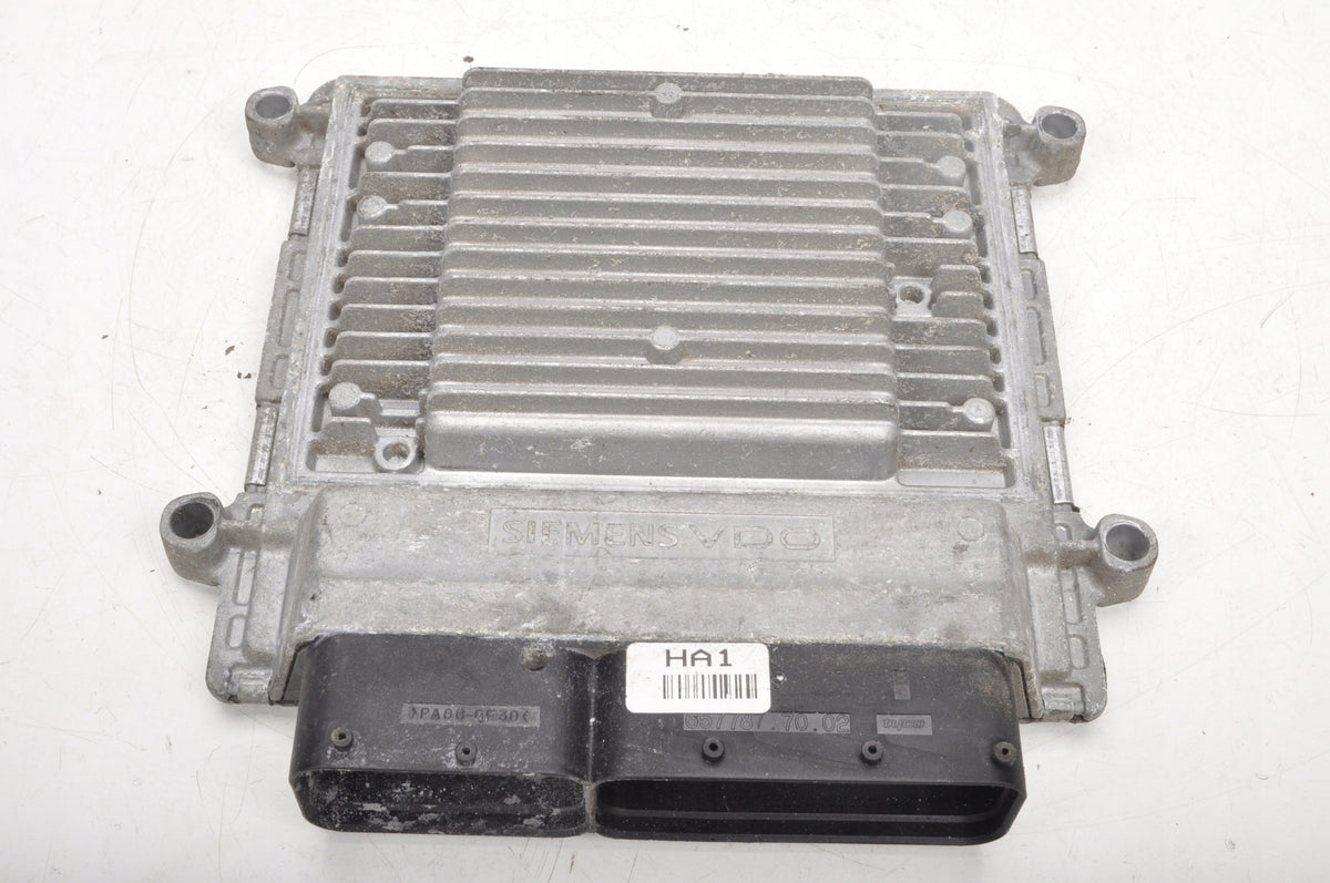 HYUNDAI I30 AND 2.0 16V ENGINE COMPUTER 39140-23230