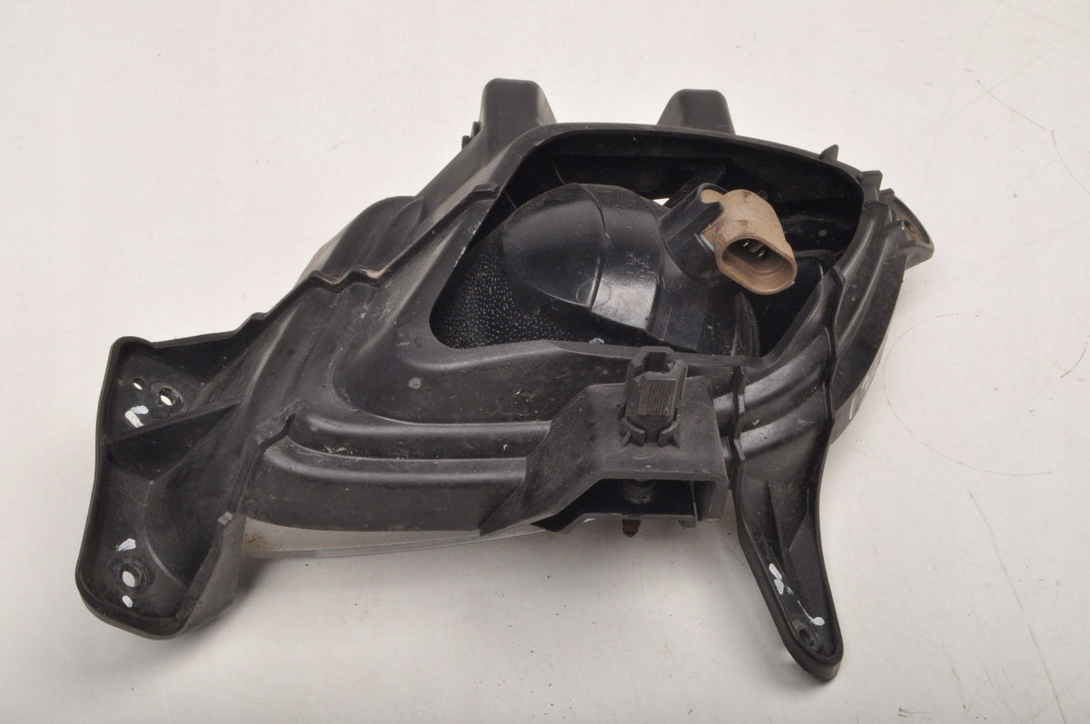 HYUNDAI I30 AND HALOGEN RIGHT