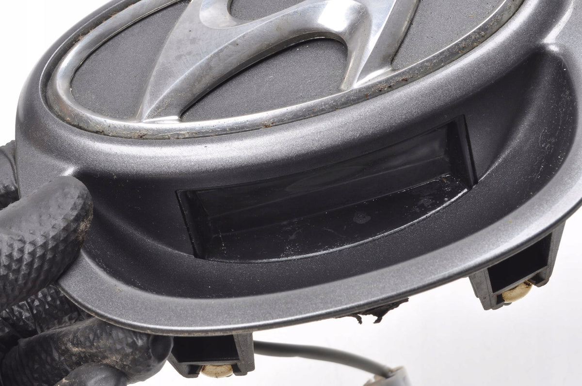 HYUNDAI I30 AND HANDLE FLAP OPENING BUTTON 87370-2L000 9A HB 5D