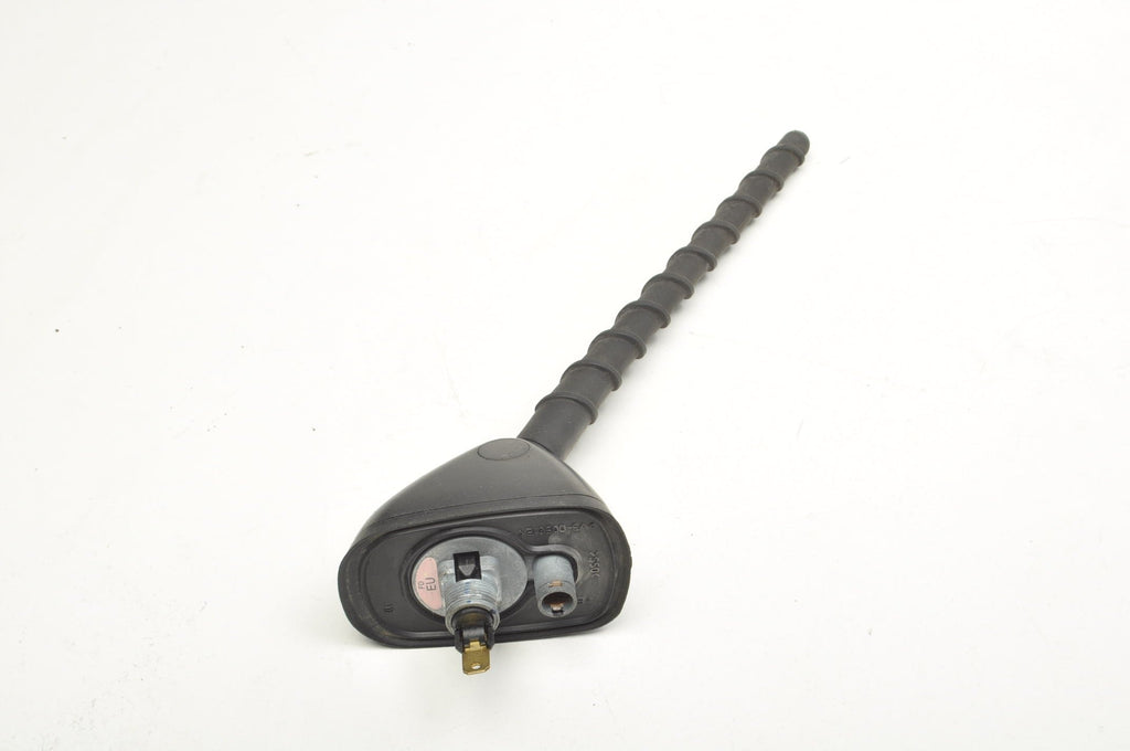 HYUNDAI I30 AND LIFT RADIO ANTENNA V3-00521E