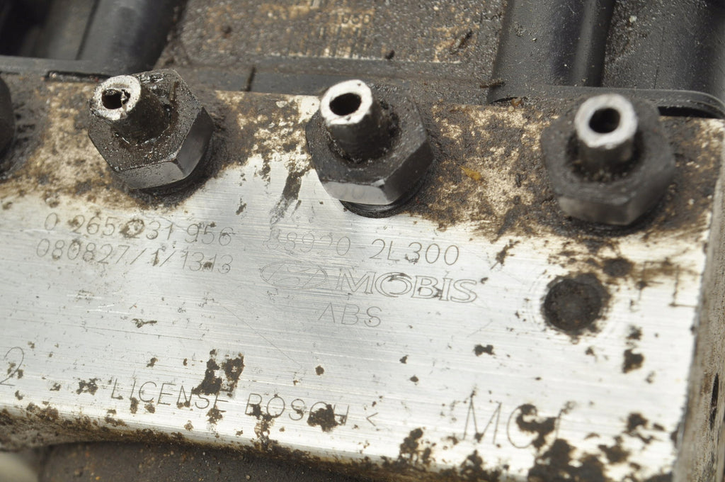HYUNDAI I30 AND PUMP ABS 58920-2L300