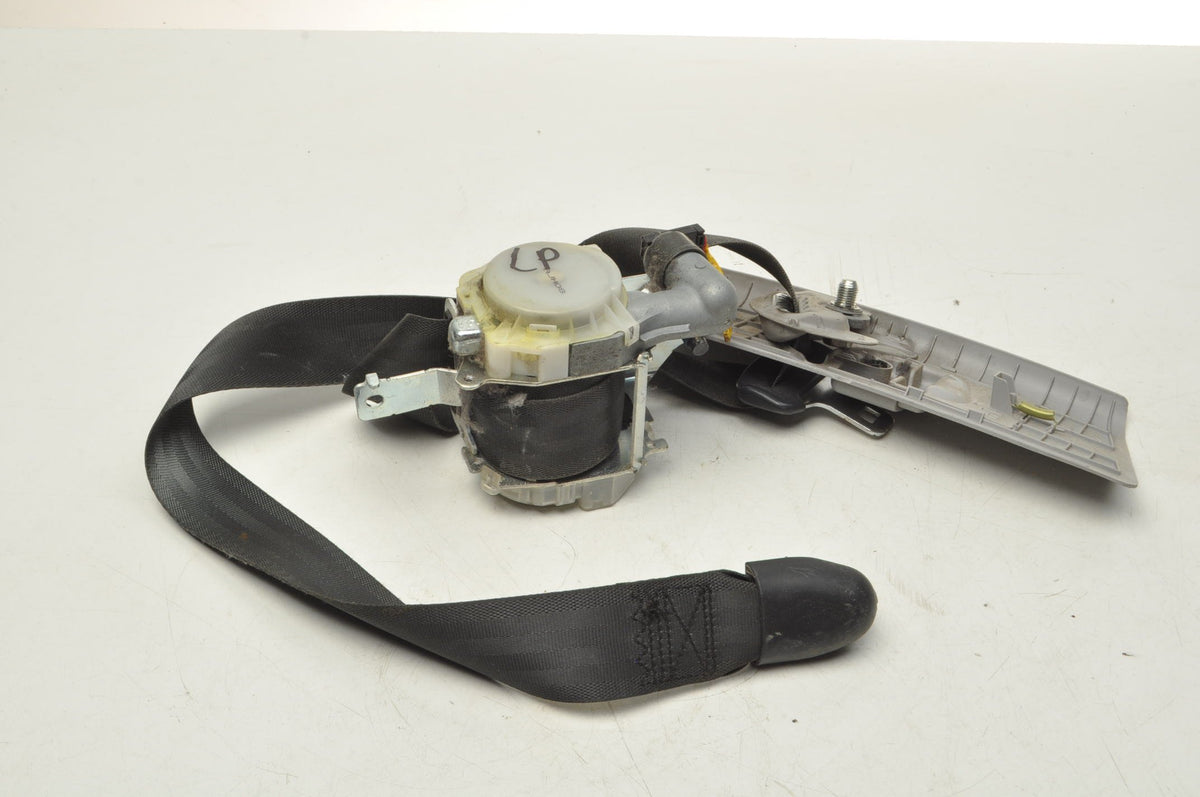 HYUNDAI I30 AND SEAT BELT LEFT FRONT EU 88810/20-2L700 HB 5D