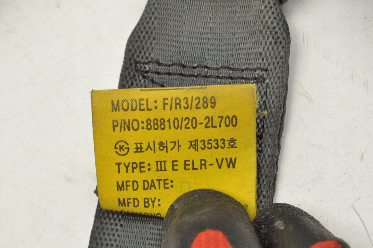 HYUNDAI I30 AND SEAT BELT LEFT FRONT EU 88810/20-2L700 HB 5D