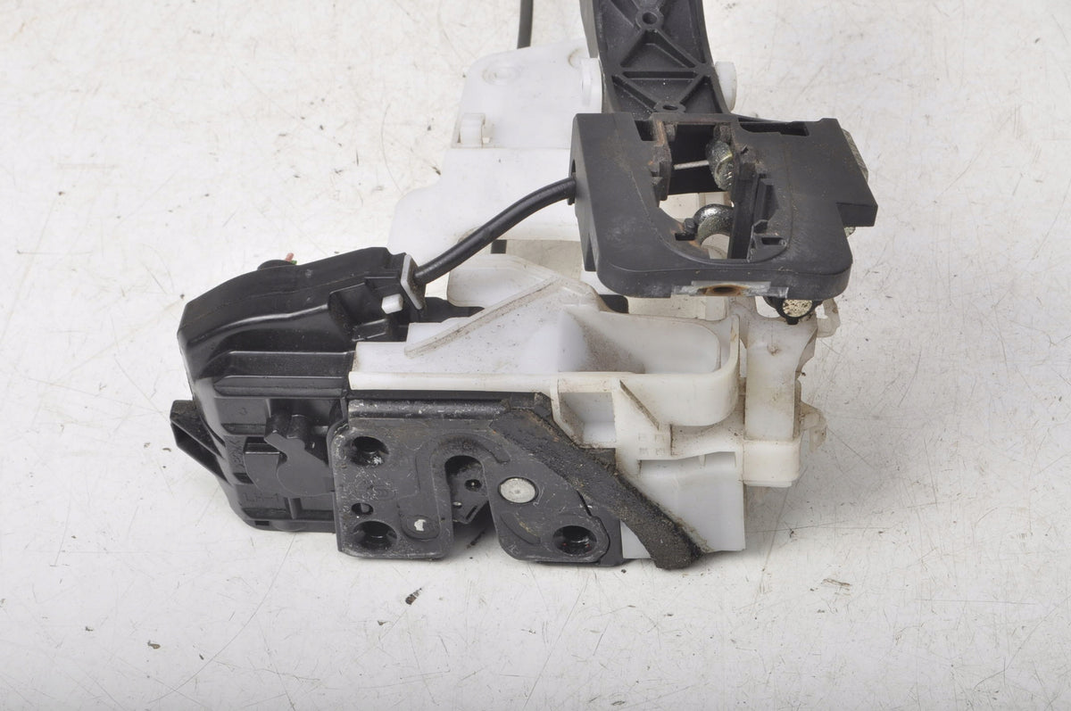 HYUNDAI I30 DOOR LOCK LEFT FRONT 5 PIN