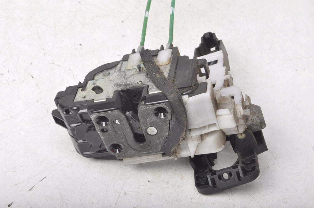 HYUNDAI I30 DOOR LOCK RIGHT FRONT 7 PIN