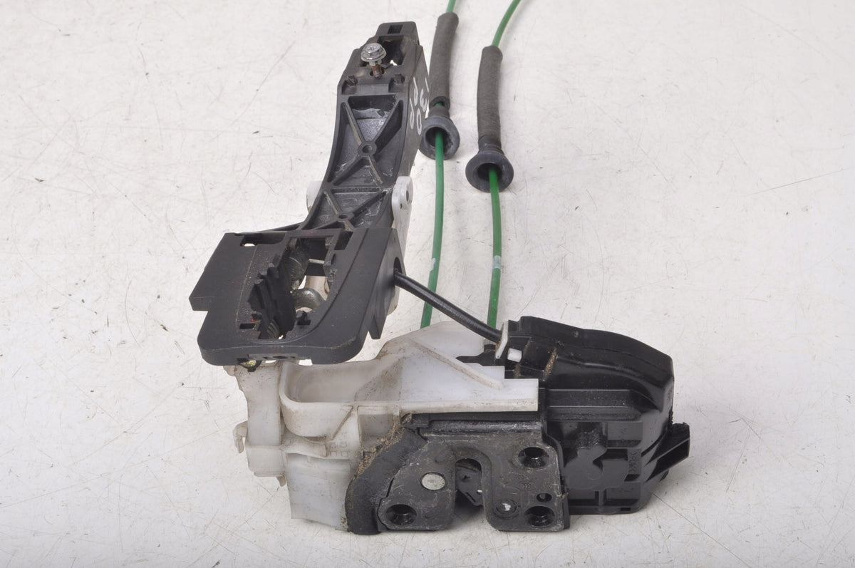 HYUNDAI I30 DOOR LOCK RIGHT FRONT 7 PIN