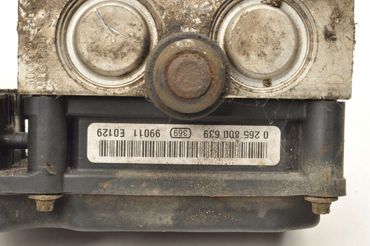 HYUNDAI I30 I 1.6 CDTI 90 HP PUMP ABS 58920-2L300