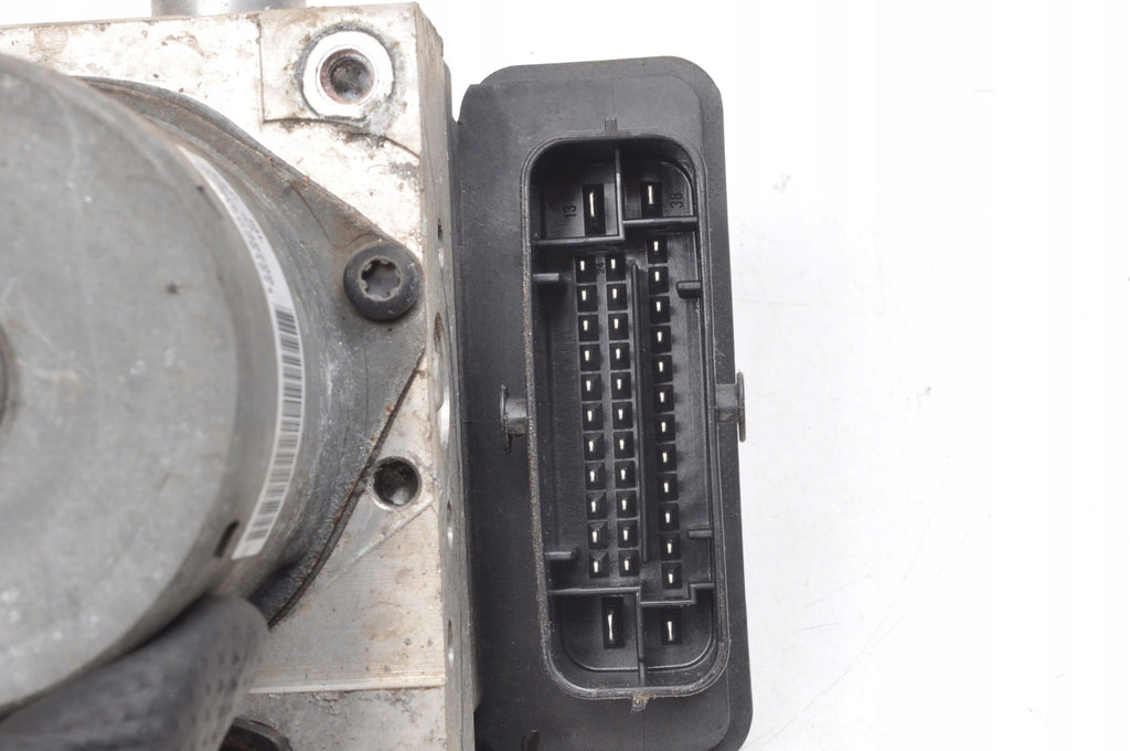 HYUNDAI I30 II 1.4 16V 101KM PUMP ABS 58900-A6730