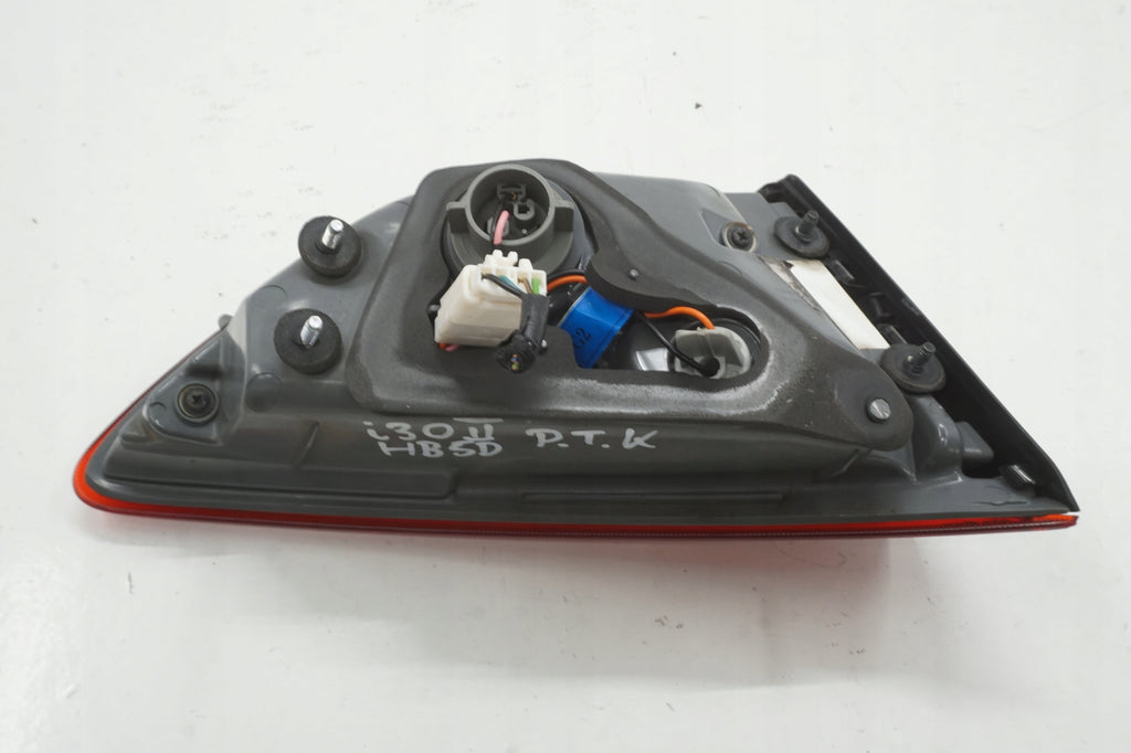 HYUNDAI I30 II HB 5D 13R LAMP RIGHT REAR FLAP 92404-A50