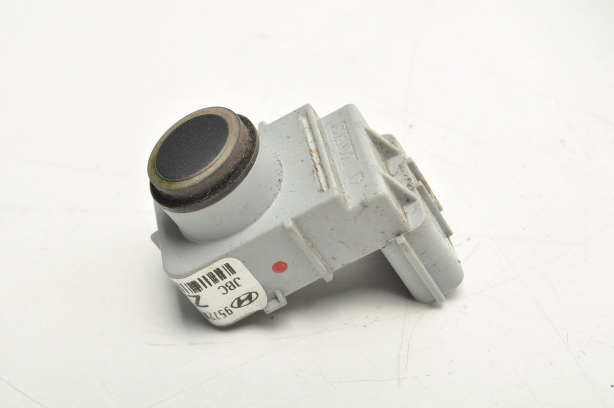 HYUNDAI I30 II PDC REVERSING PARKING SENSOR 95720-A6000 ZAR