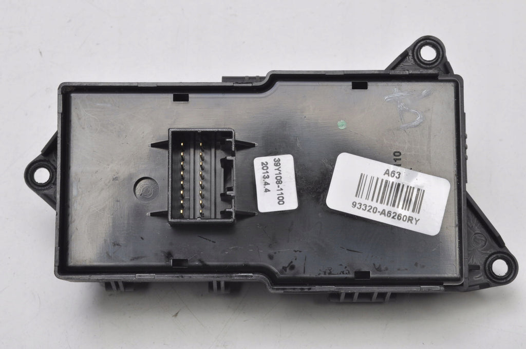 HYUNDAI I30 II SWITCH PANEL 93320-A6260RY