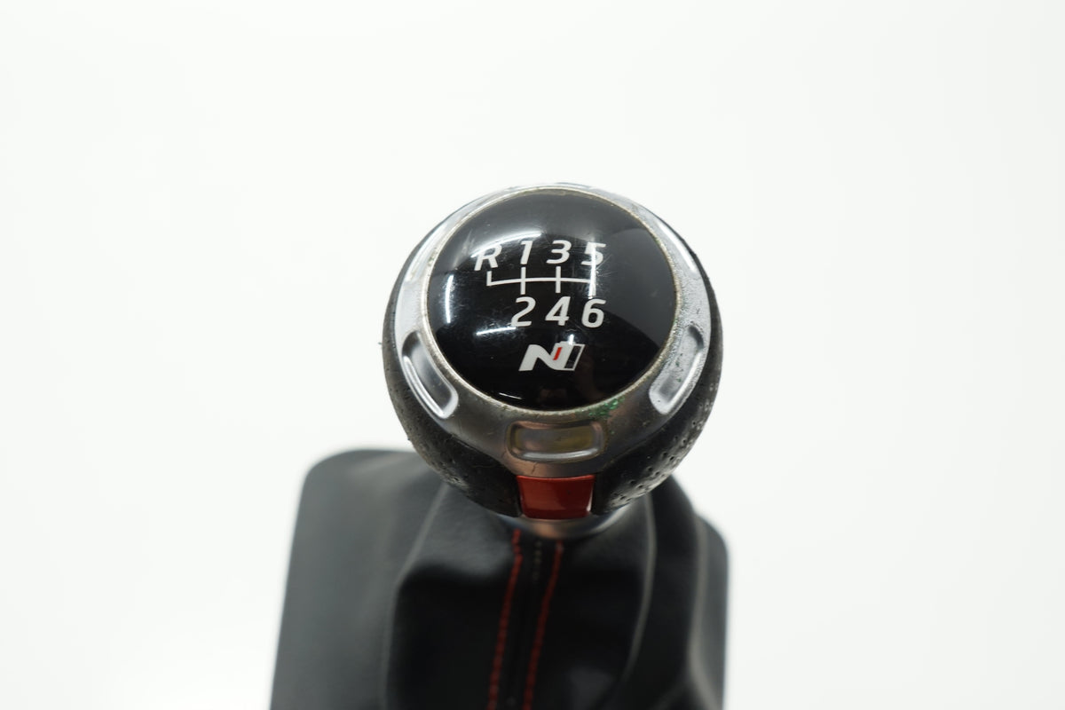HYUNDAI I30N III 19R GEAR BELLOWS KNOB 6B