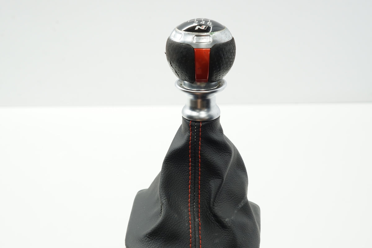 HYUNDAI I30N III 19R GEAR BELLOWS KNOB 6B