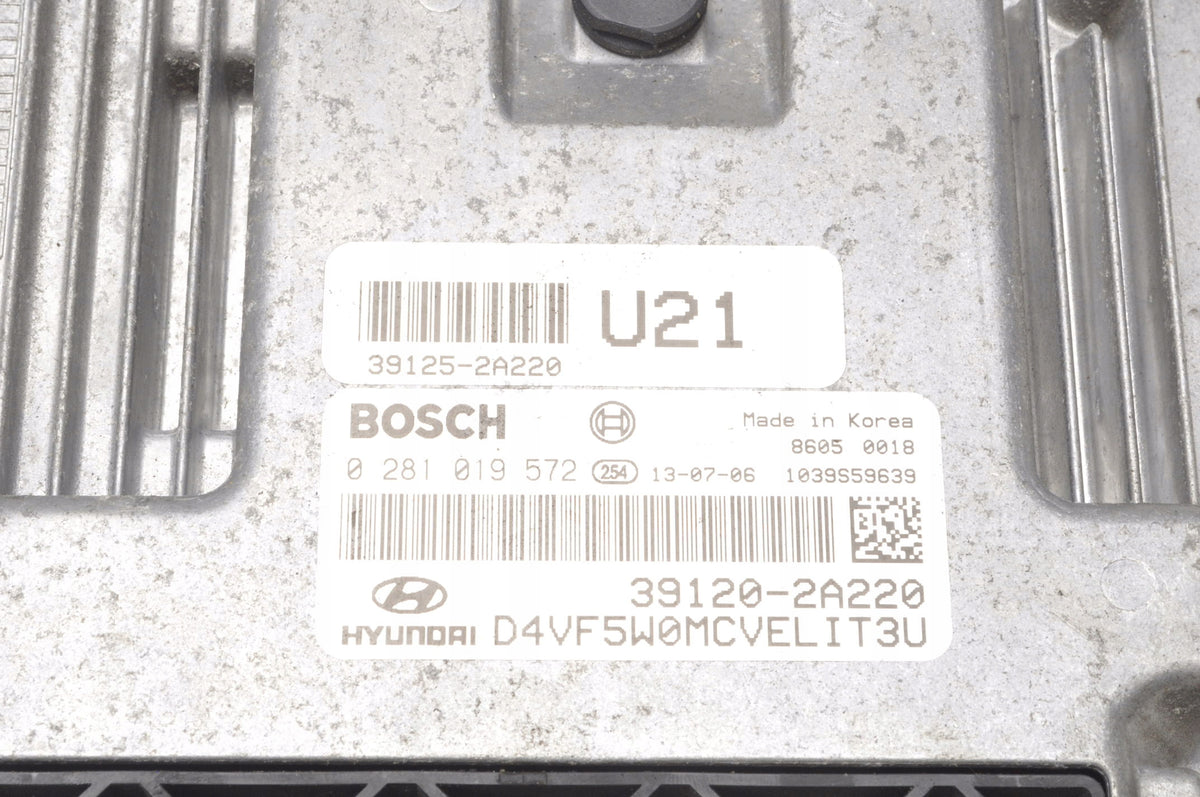 HYUNDAI I40 1.7 CDTI 136M COMPUTER ENGINE DRIVER 39120-2A220