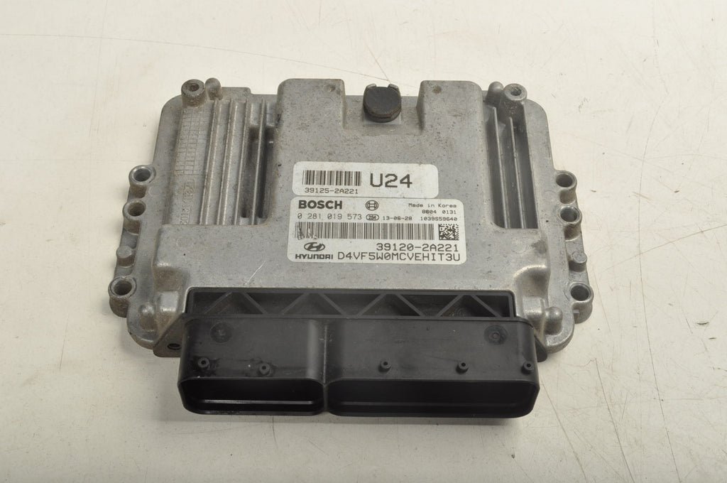 HYUNDAI I40 1.7 CDTI 136M COMPUTER ENGINE DRIVER 39120-2A221