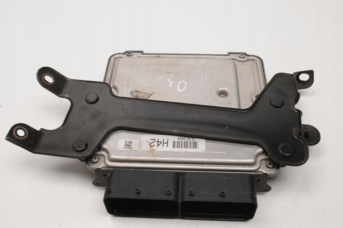 HYUNDAI I40 1.7 CRDI ENGINE COMPUTER 39140-2A520 0281031717 1039S89271