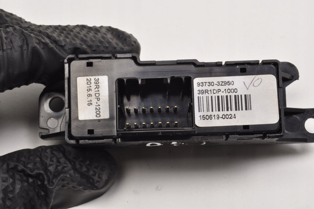 HYUNDAI I40 BUTTON SWITCH ESP 93730-3Z950
