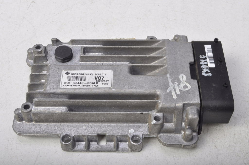 HYUNDAI I40 COMPUTER BOX 95440-3BAL0