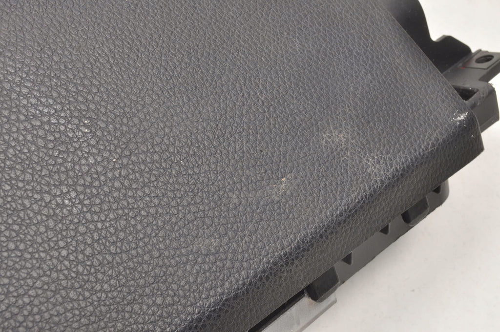 HYUNDAI I40 KNEE PAD 3Z56991020RY UK