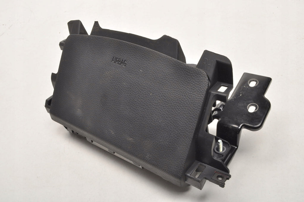 HYUNDAI I40 KNEE PAD 3Z56991020RY UK