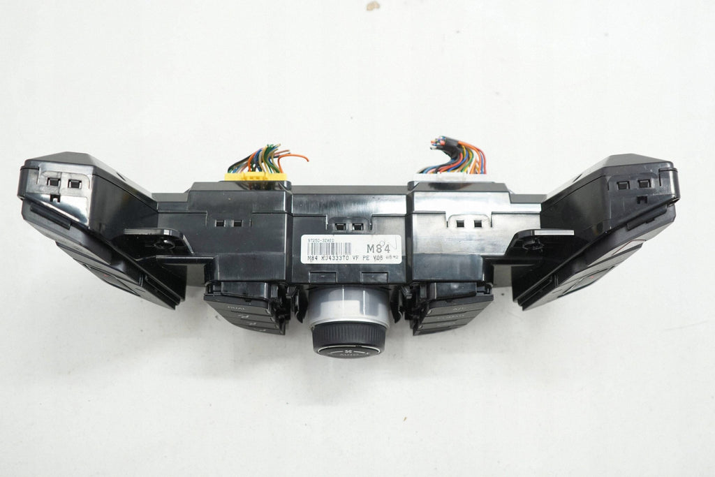 HYUNDAI I40 LIFT 15R AIR CONDITIONING PANEL 97250-3ZAE0