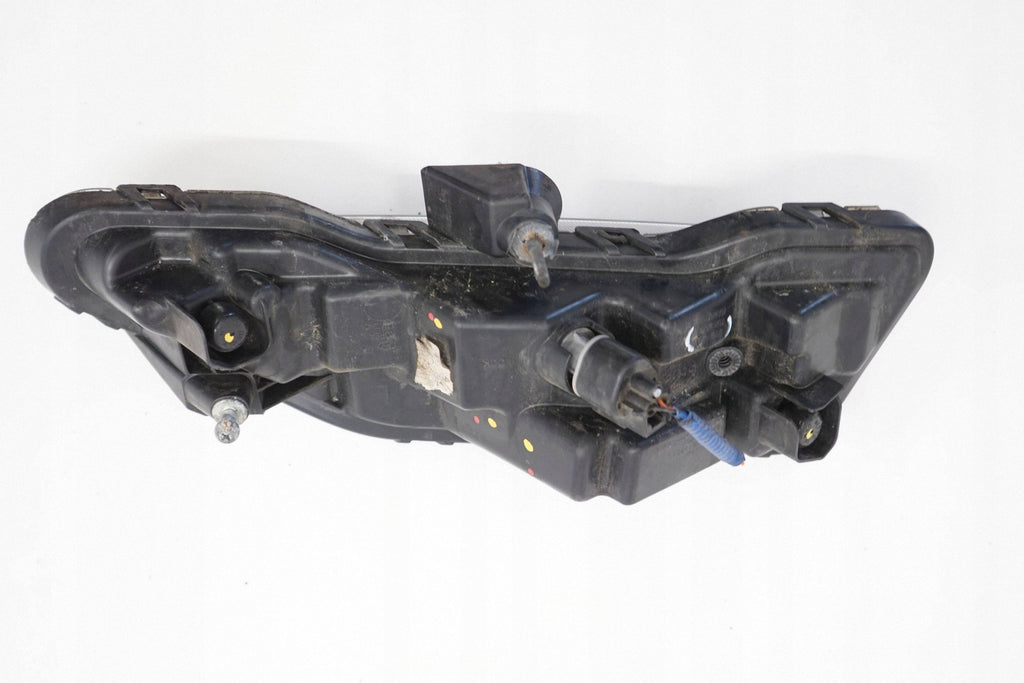 HYUNDAI I40 LIFT 17R HALOGEN LED LAMP LEFT FRONT 92201-3Z5