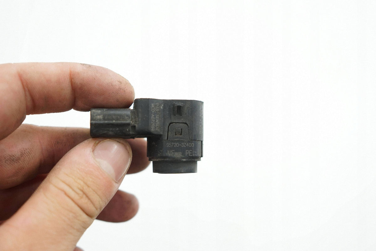 HYUNDAI I40 LIFT 17R PARKING SENSOR PDC NKA 95720-3Z400