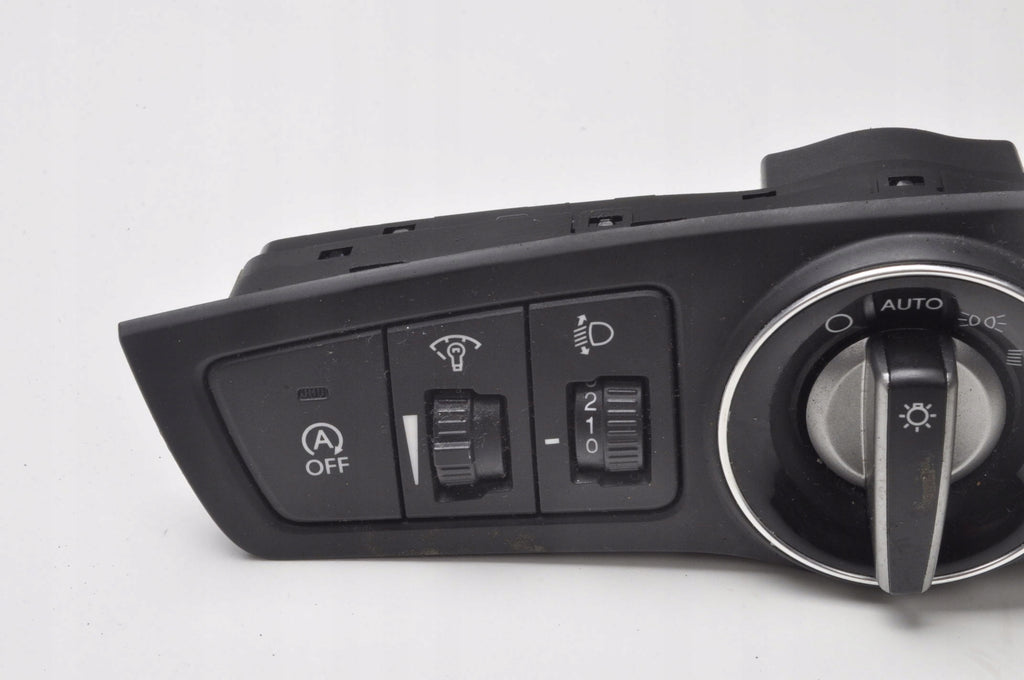 HYUNDAI I40 LIGHT SWITCH 93300-3Z970