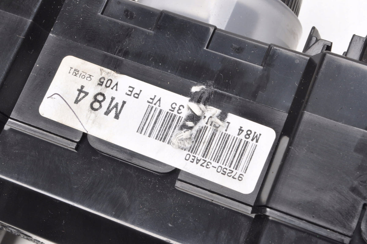 HYUNDAI I40 PANEL AIR CONDITIONING SWITCH 97250-3ZAE0